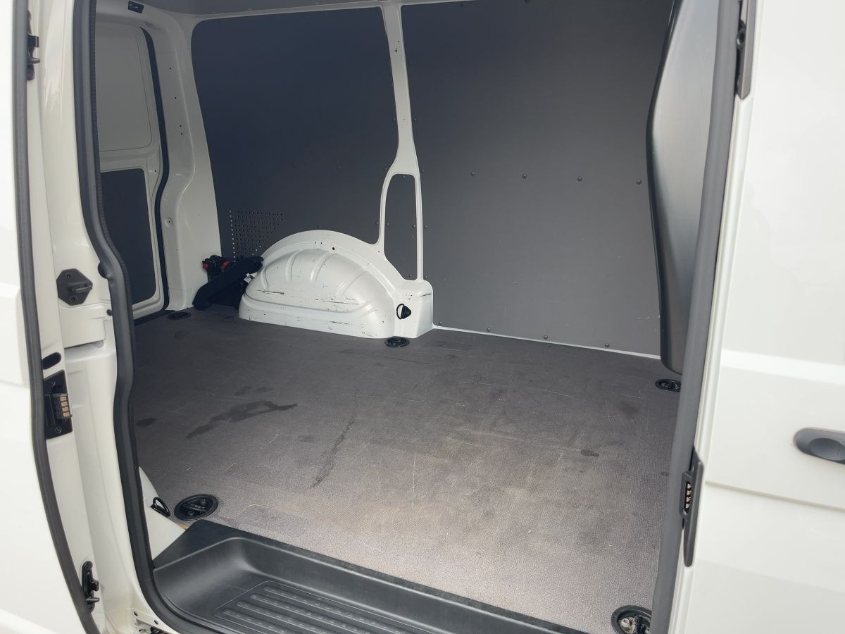 T6.1 Kasten 2.0 TDI DSG KR AHK Parkp. DAB+ Sitzh. Klima Start/Stopp