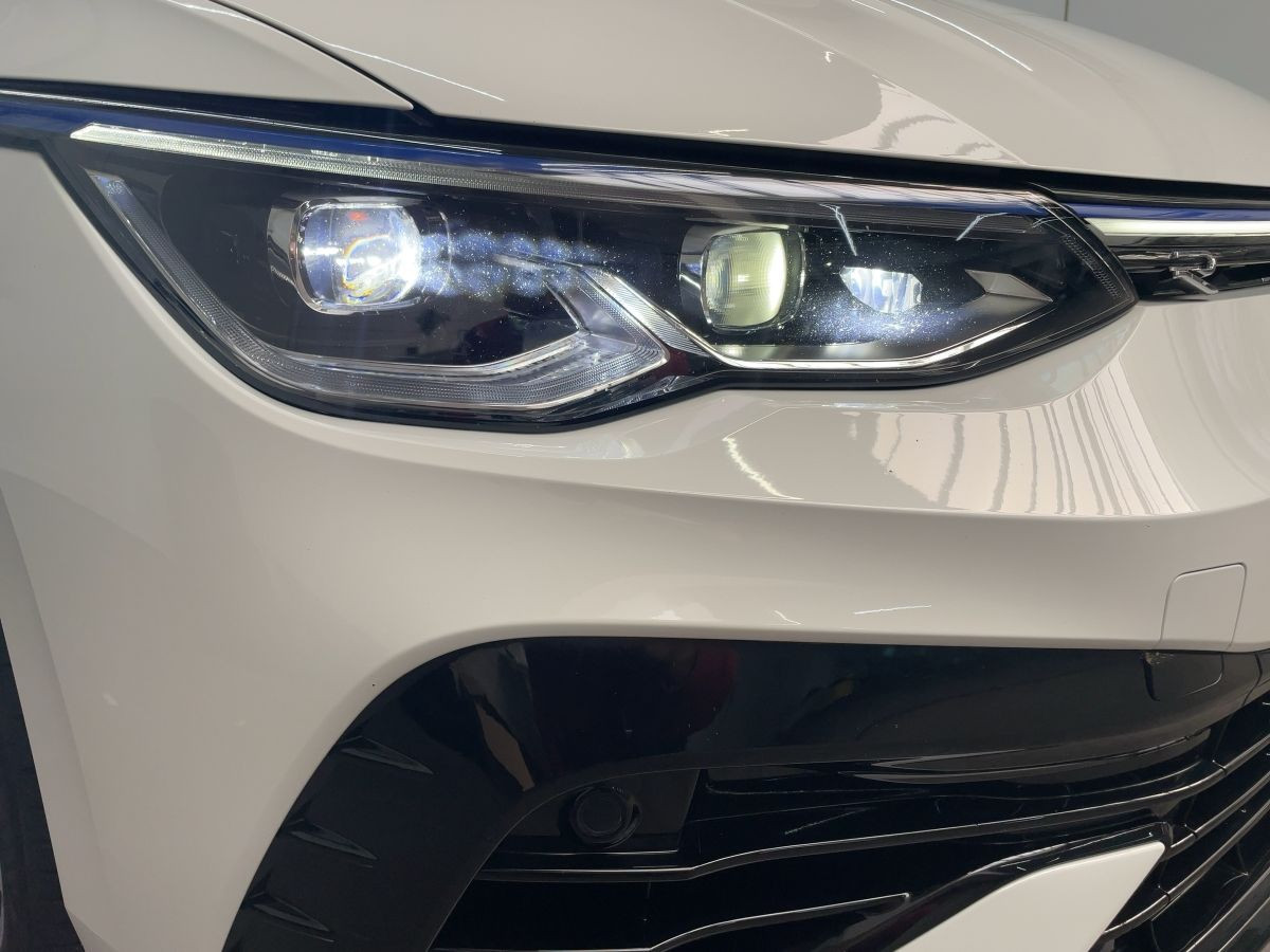 Golf VIII R 2.0 TSI DSG 4M DCC LED-Matrix 