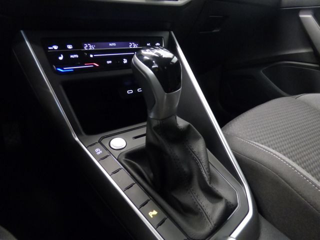 Taigo 1.0 TSI Life ACC LED DAB+ Kamera Keyless Lane Ass. Bluet. Sitzh.