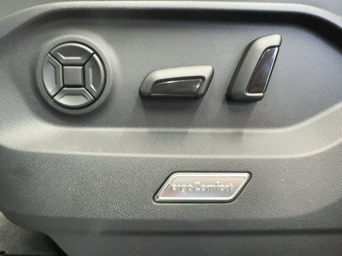 Touareg R-Line 3.0 TDI SCR 4MOTION 8-Gang-Automatik