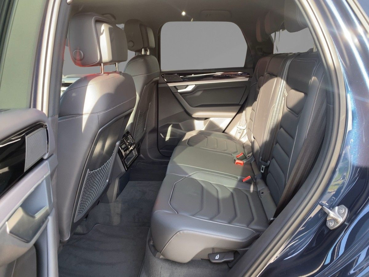 Touareg 3.0 V6 TDI DSG 4M R-Line ACC AHK Navi LED Luft Leder Kamera Lane Ass.