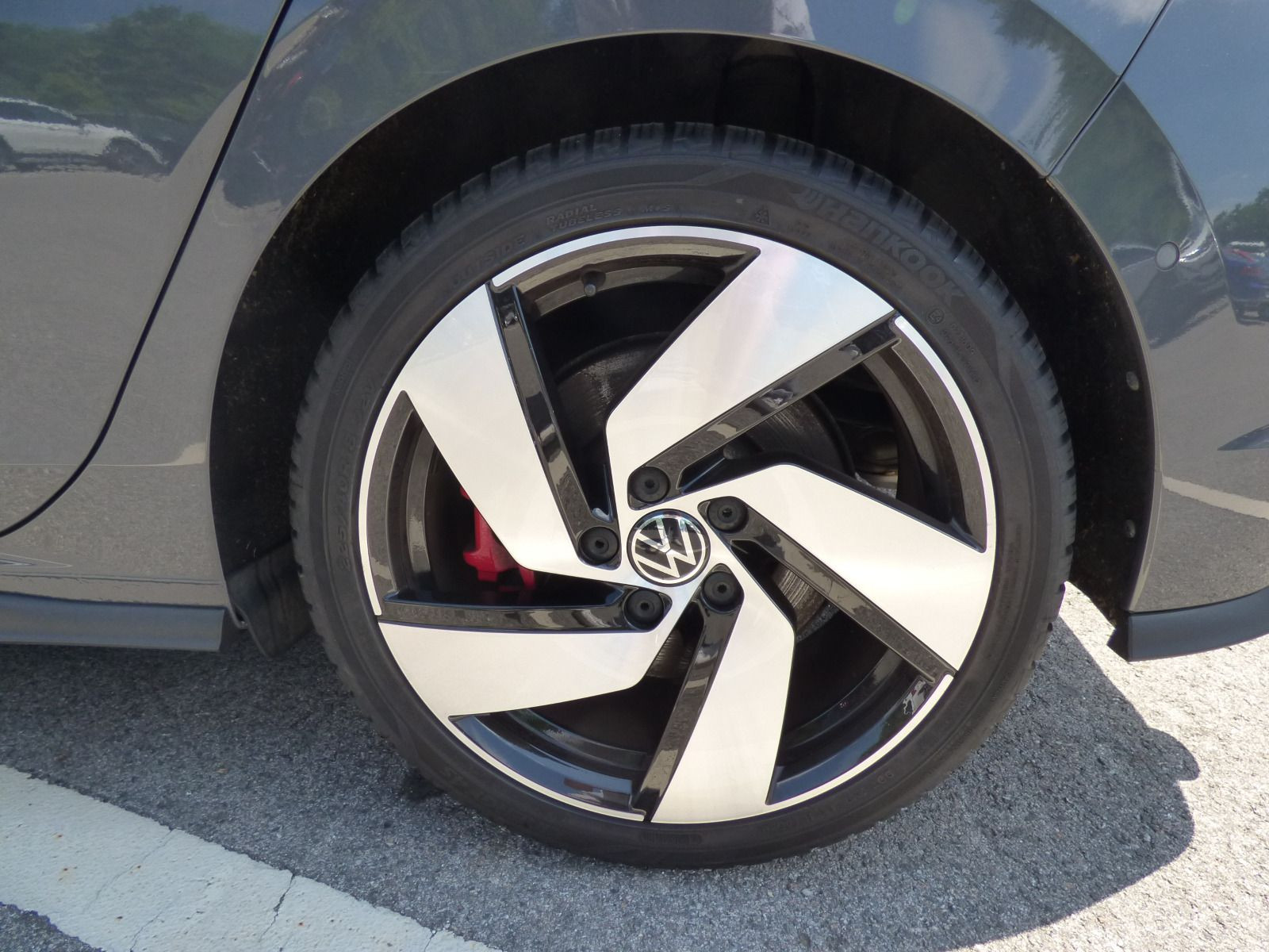 Golf VIII GTI 2.0 TSI DSG ACC Navi LED-Matrix Kamera Side Ass Keyless Bluet. Sitzh.