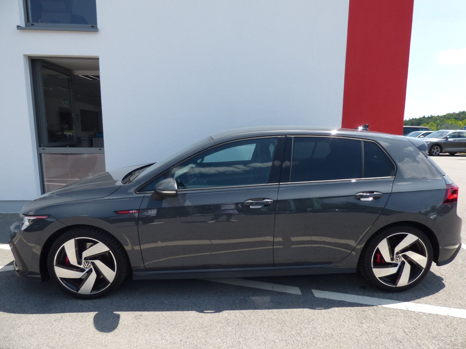 Golf VIII GTI 2.0 TSI DSG ACC Navi LED-Matrix Kamera Side Ass Keyless Bluet. Sitzh.
