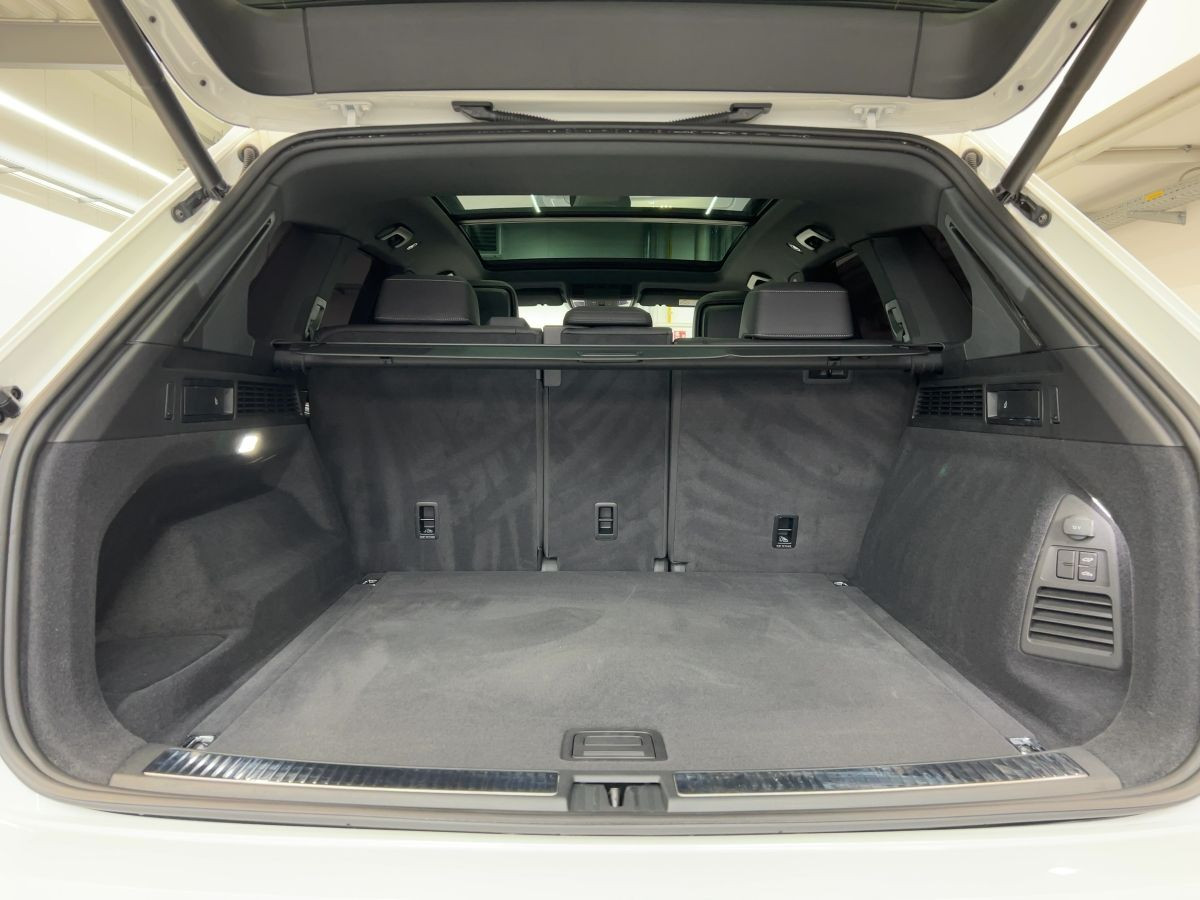 Touareg 3.0 V6 TDI DSG 4M R-Line Pano Luft LED-Matrix Leder Kamera ACC Navi