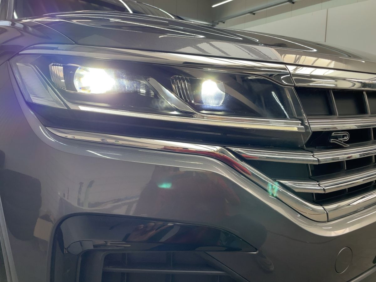 Touareg 3.0 V6 TDI DSG R-Line 4M ACC AHK Navi Leder