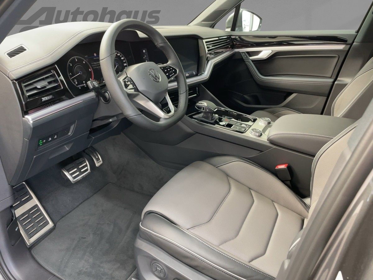 Touareg 3.0 V6 TDI DSG R-Line 4M ACC AHK Navi Leder