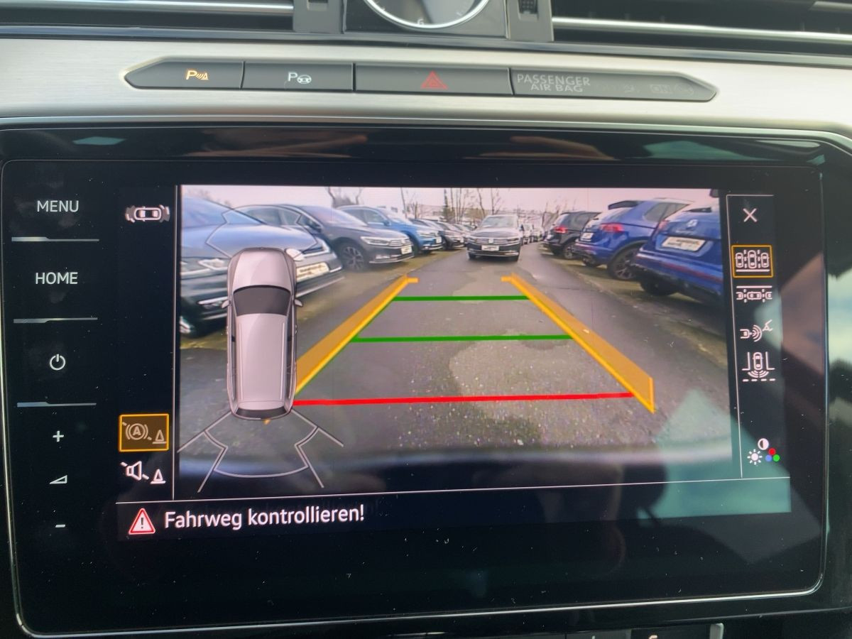 Passat Variant GTE 1.4 TSI R-Line DCC Kamera AHK Navi 