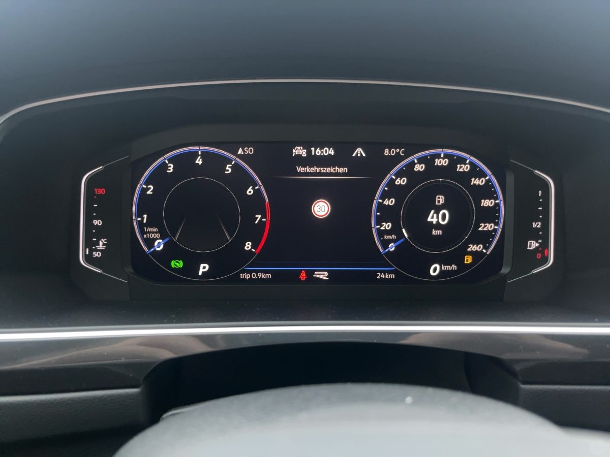 Tiguan 1.5 TSI DSG R-Line ACC AHK DCC LED Navi