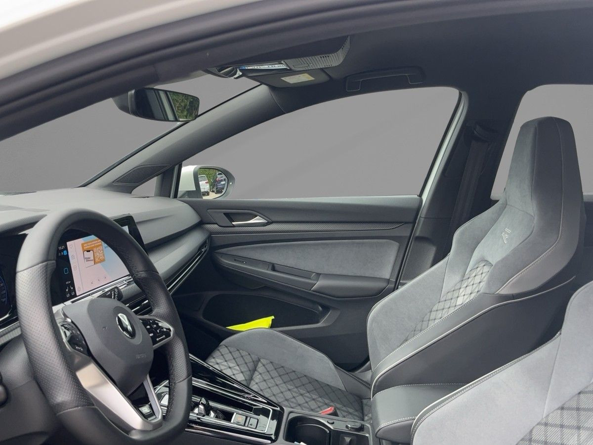 Golf VIII 1.5 eTSI DSG R-Line ab 3,99% ACC LED Navi Parkpilot Ambiente Bluet.