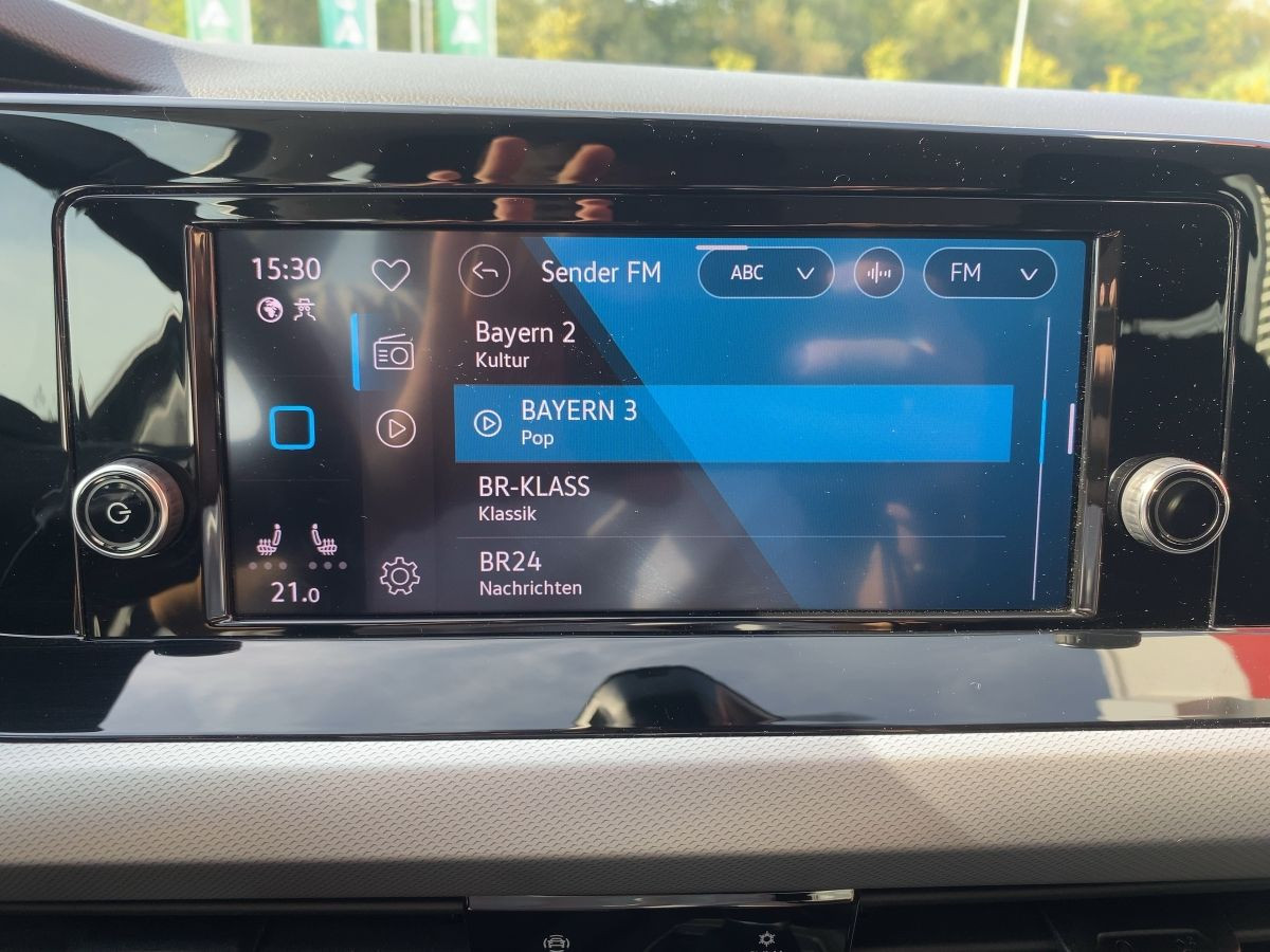 Golf VIII 1.0 TSI Basis ab 4,99% AHK LED Climatronic Parkp. Lane Ass. Light Ass.