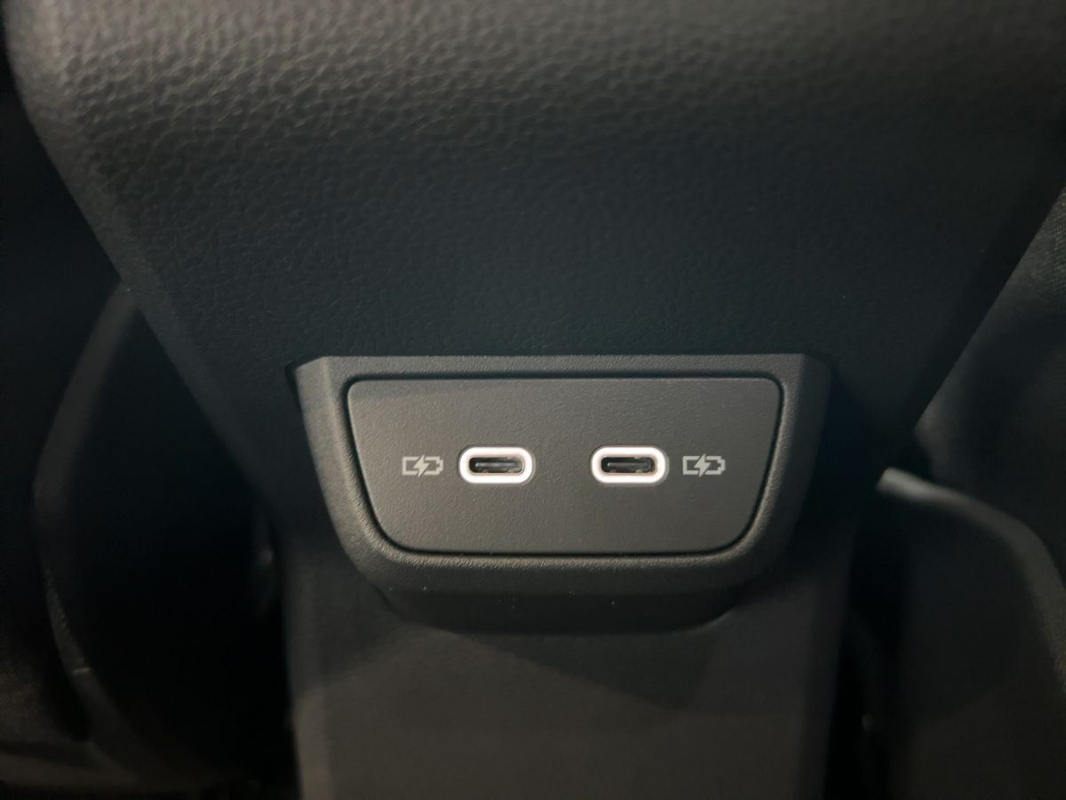 Polo R-Line 1.0 TSI *WR*NAVI*IQ-LIGHT*KAMERA*