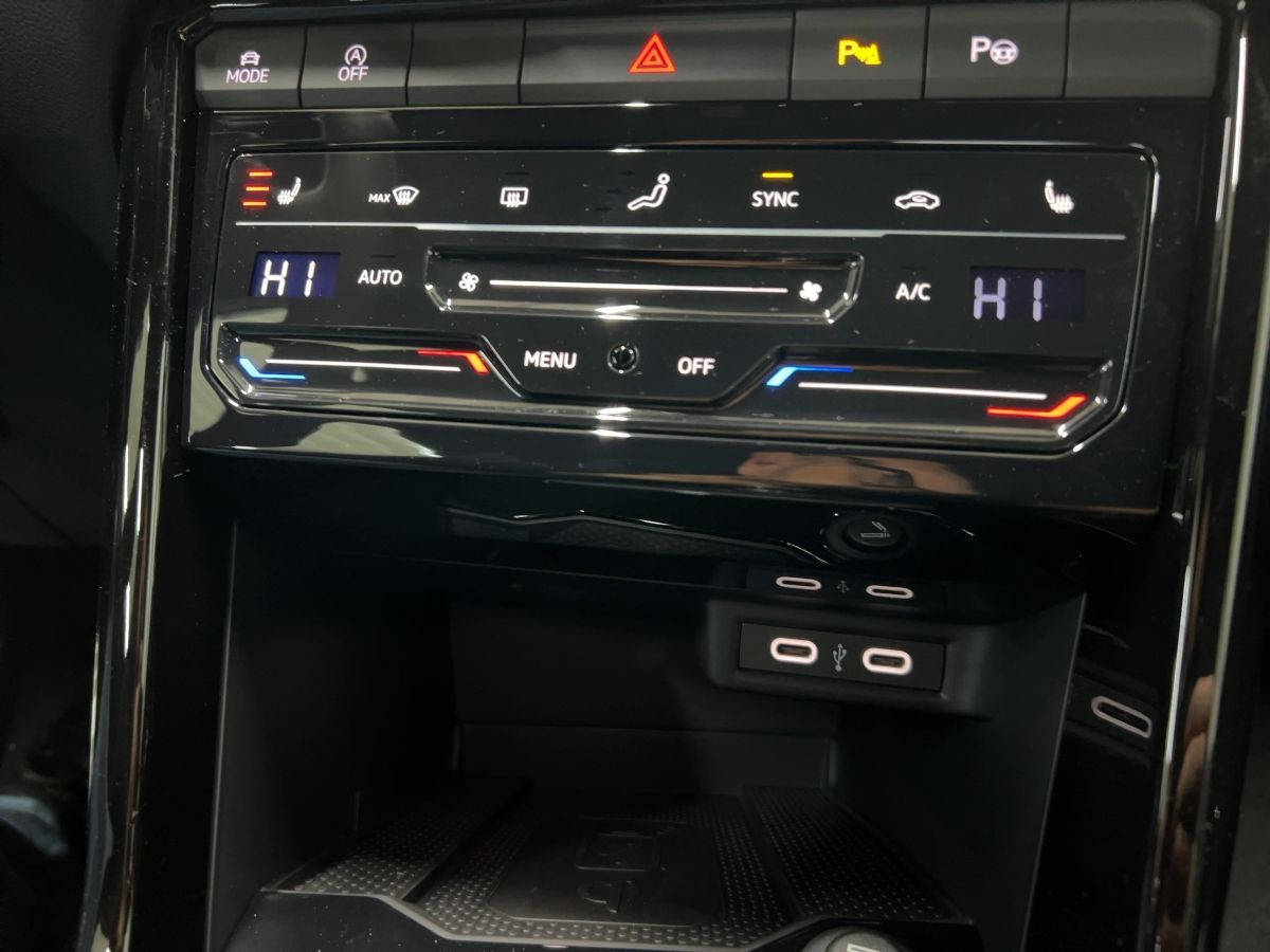 T-Roc Cabrio Edition Black 1.5 TSI DSG ACC Leder