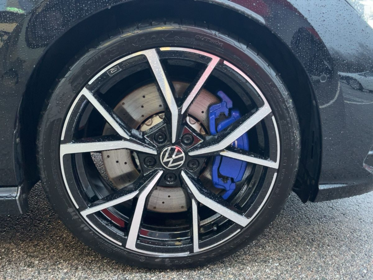 Golf VIII R 2.0 TSI DSG 4M ACC DCC LED-Matrix Kamera Navi