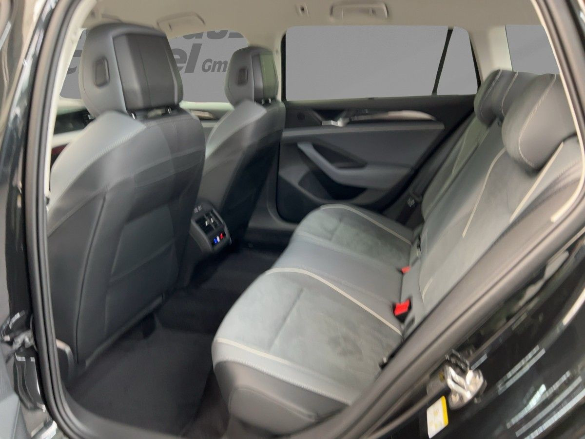 Passat Variant 1.5 TSI DSG ACC*AHK*LED*Navi*Keyl