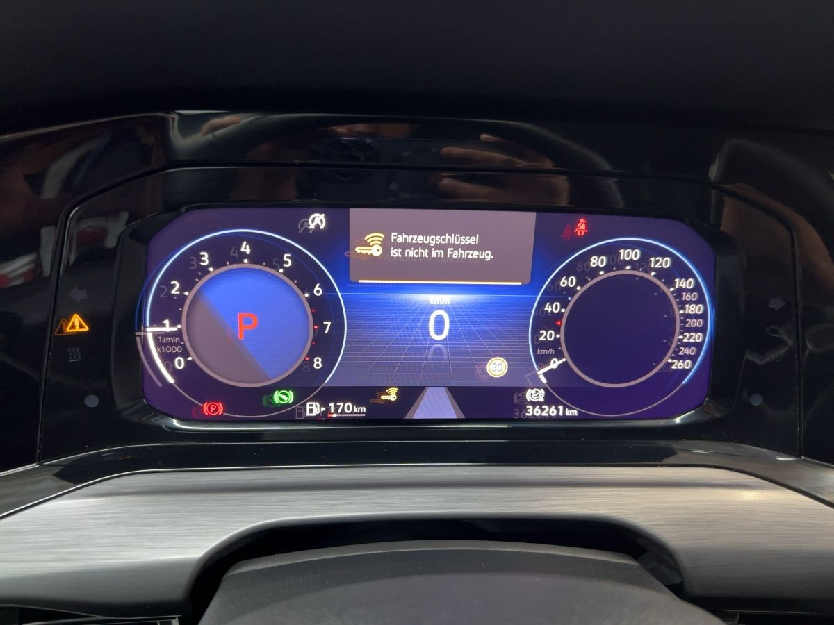 Golf VIII 1.5 eTSI DSG Style ACC Navi Kamera LED-Matrix Keyless