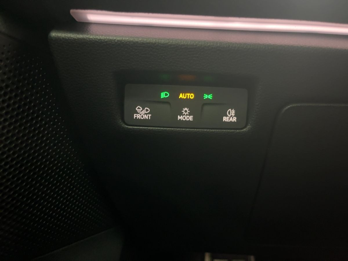 Passat R-Line 2.0 TDI DSG ACC*AHK*IQ.LIGHT