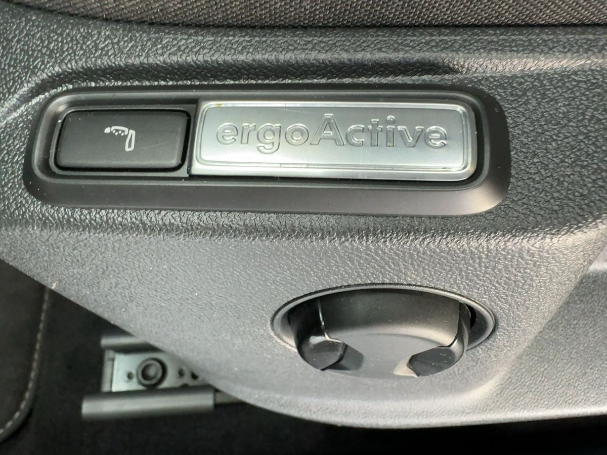 T-Roc 2.0 TDI DSG ab 3,99% R-Line AHK ACC Navi LED-Plus Kamera Sitzh. DAB+