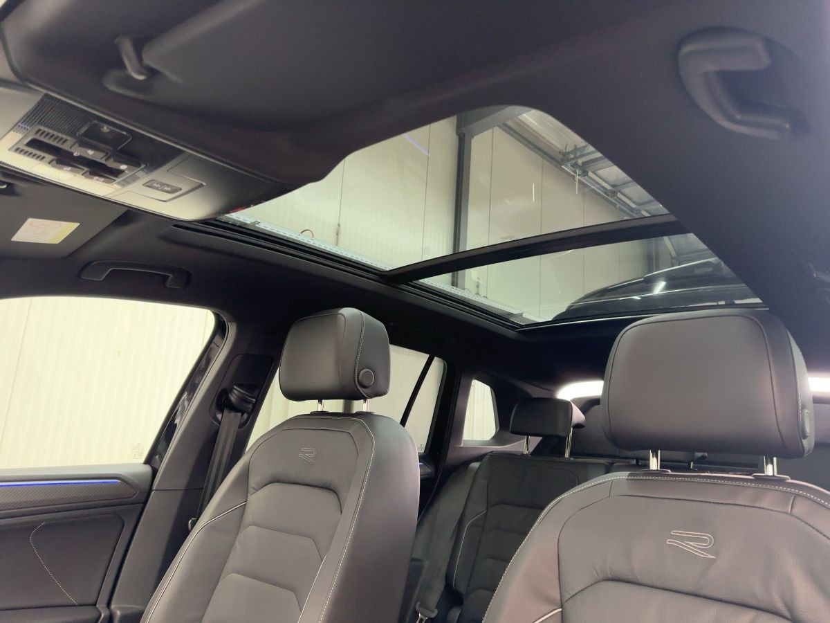 Tiguan 2.0 TSI DSG*BLACK STYLE*ACC*IQ.LIGHT*WR*LEDER