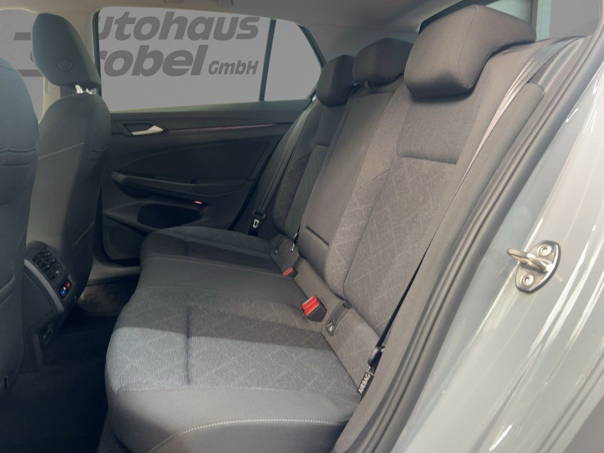 Golf VIII 1.5 TSI Life ACC Navi LED DAB+ Lane Ass. Park Ass. Keyless Sitzh.