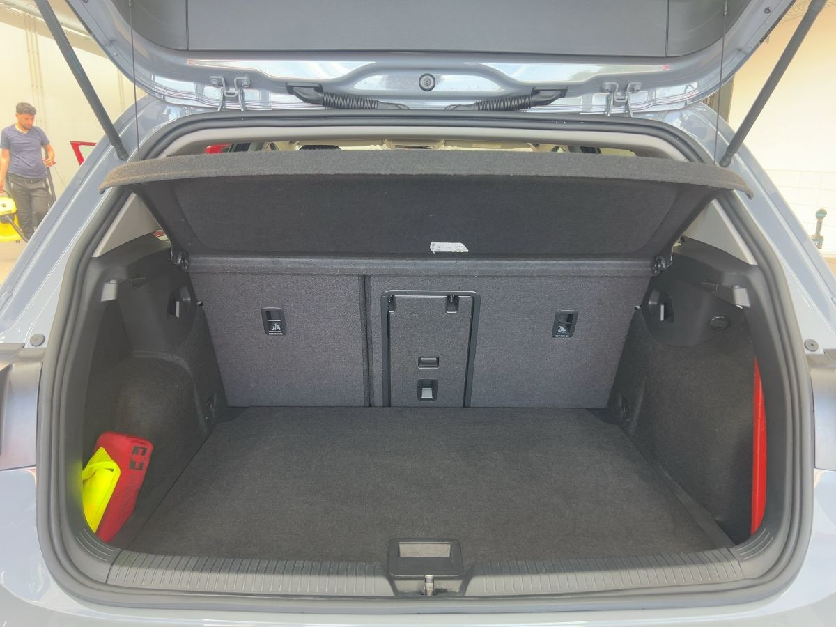 Golf VIII 1.5 TSI Life ACC Navi LED DAB+ Lane Ass. Park Ass. Keyless Sitzh.