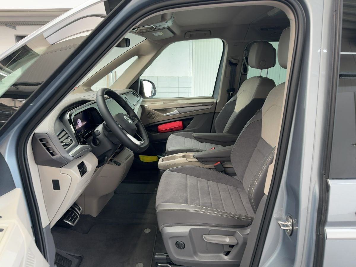 Multivan Style 2.0 TDI DSG*ACC*AHK*IQ.LIGHT*WR*NAVI