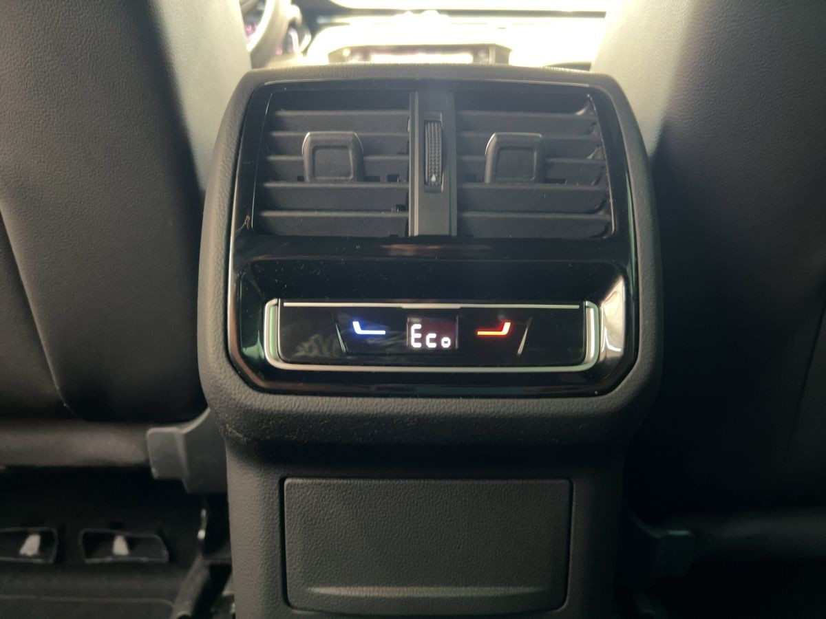 Passat Variant GTE 1.4 TSI DSG ab 0,99% AHK ACC LED-Matrix Standh. Navi KamerA Park-Ass