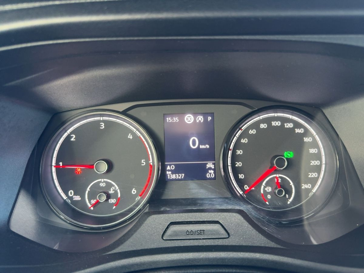 T6.1 Kombi T6.1 2.0 TDI DSG 4M 7-Sitze ACC LED Navi Parkp. Lane Ass. Sitzh. Bluet..