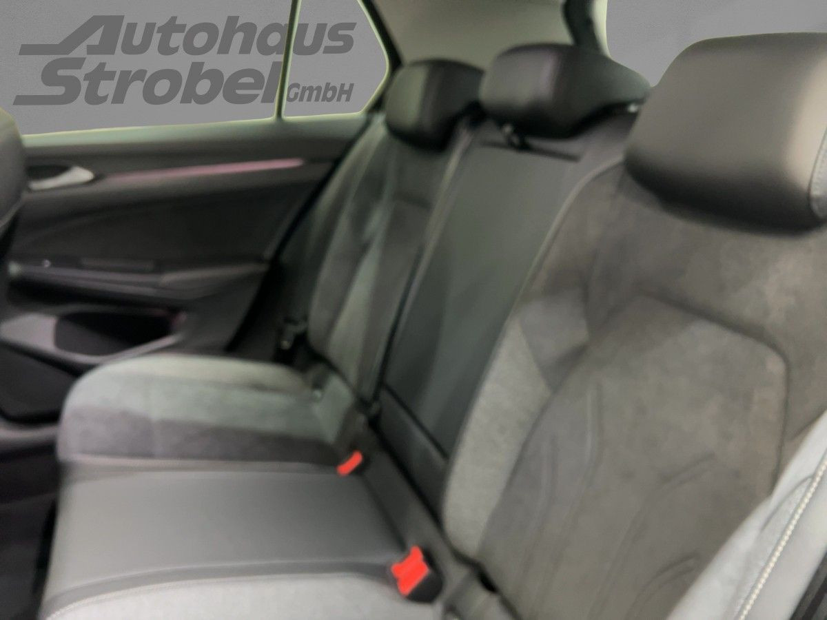 Golf Style 2,0 l TDI 110kW DSG Navi*Kamera*WR