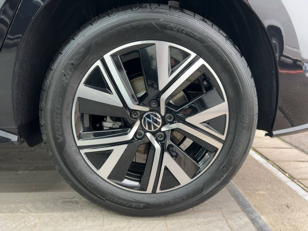 Touran R-Line 1,5 TSI DSG AHK*Kamera*LED*Navi*WR
