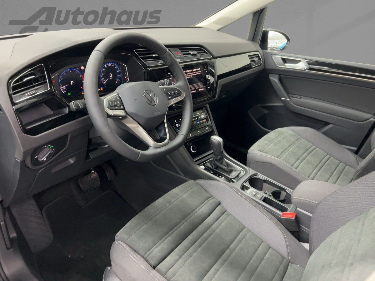 Touran R-Line 1,5 TSI DSG AHK*Kamera*LED*Navi*WR