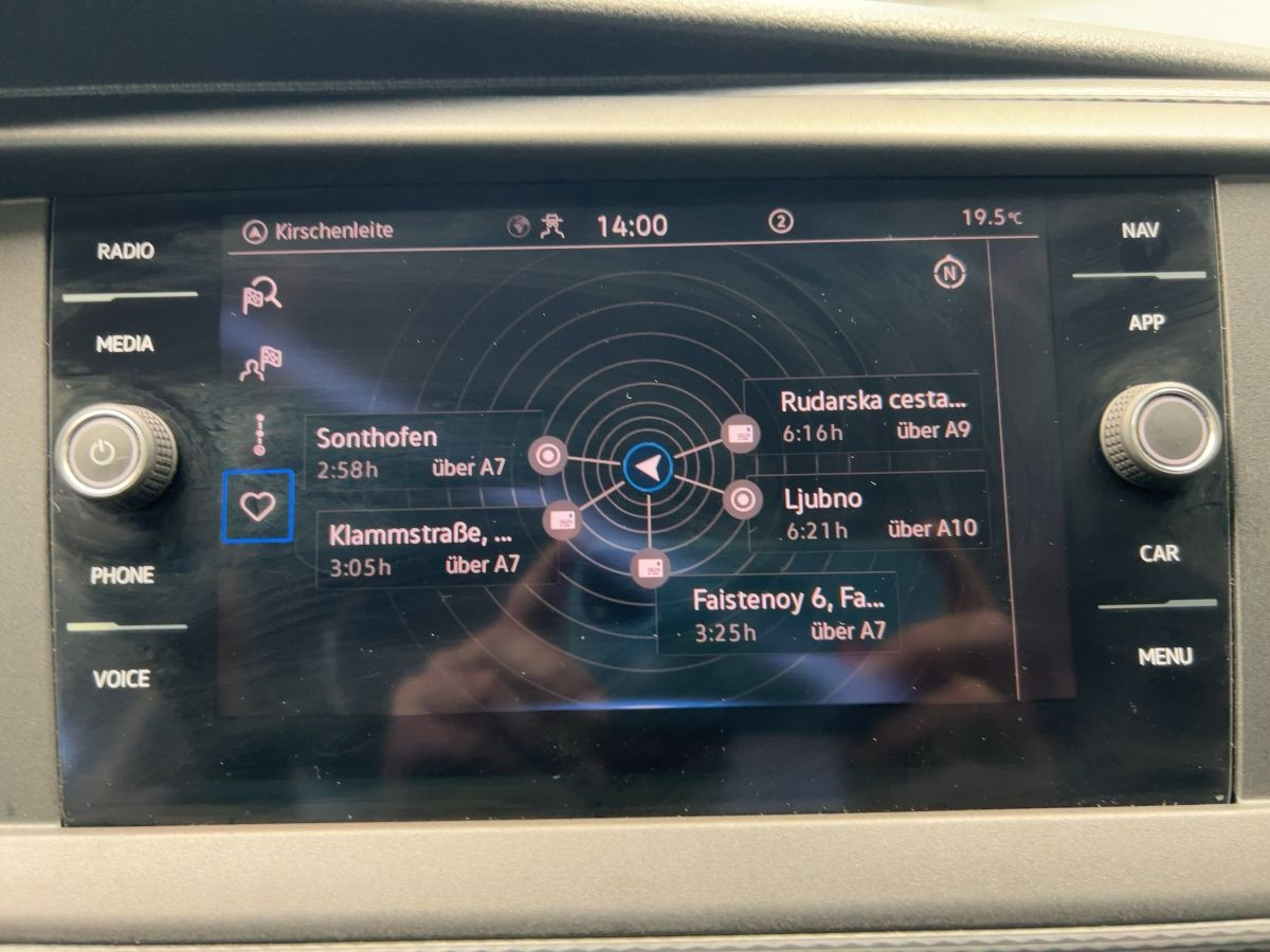 Transporter Kombi T6.1 2.0 TDI 4M 8-Sitze ACC Navi LED Parkp. Lane Ass. Klima Bluet. Sitzh.