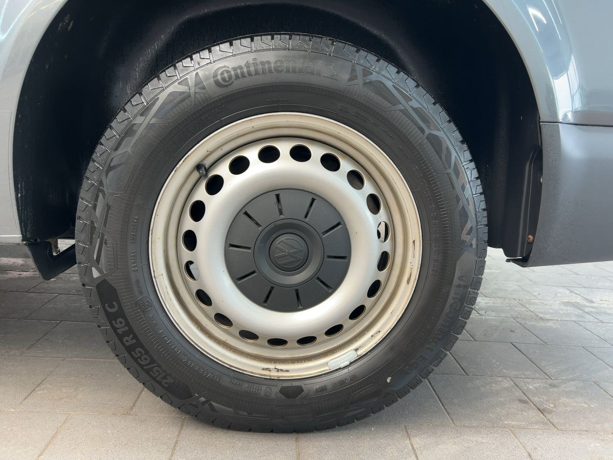 Transporter Kombi T6.1 2.0 TDI 4M 8-Sitze ACC Navi LED Parkp. Lane Ass. Klima Bluet. Sitzh.