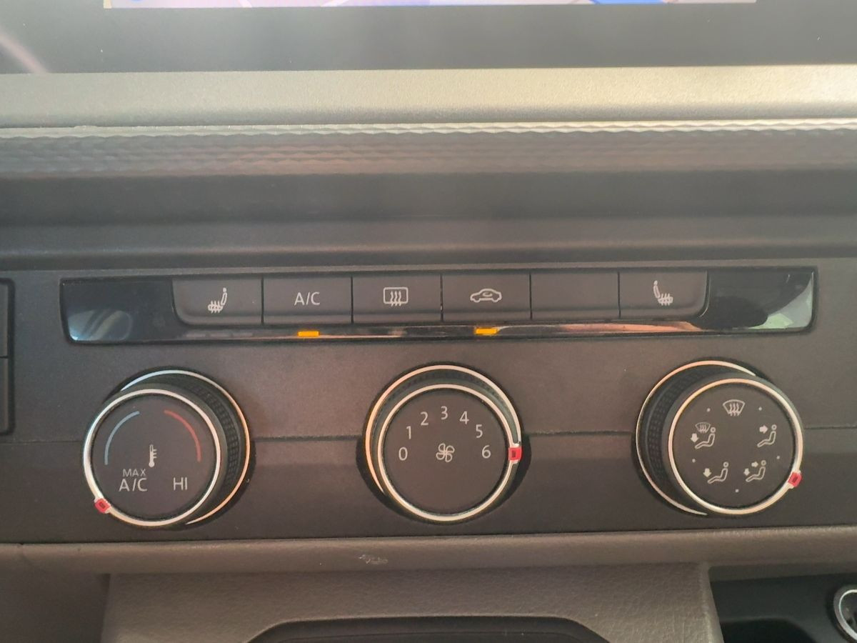 T6.1 Kombi T6.1 2.0 TDI DSG 4M 7-Sitze ACC Navi LED Kamera Parkp. Lane Ass. Klima