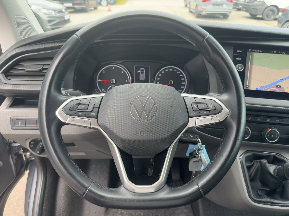 Transporter Kombi T6.1 2.0 TDI 8-Sitze ACC Navi LED Parkp. Lane Ass. Bluet. Klima Sitzh.