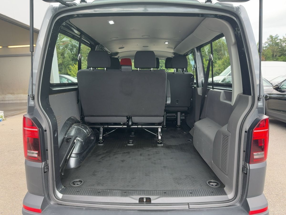 Transporter Kombi T6.1 2.0 TDI 8-Sitze ACC Navi LED Parkp. Lane Ass. Bluet. Klima Sitzh.