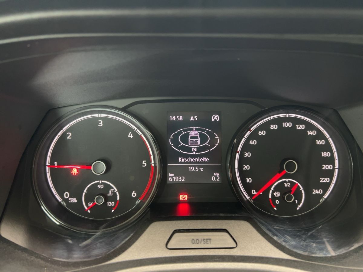 T6.1 Kombi T6.1 2.0 TDI 4M 9-Sitze Navi Parkp. Bluet. Klima Sitzh. DAB+