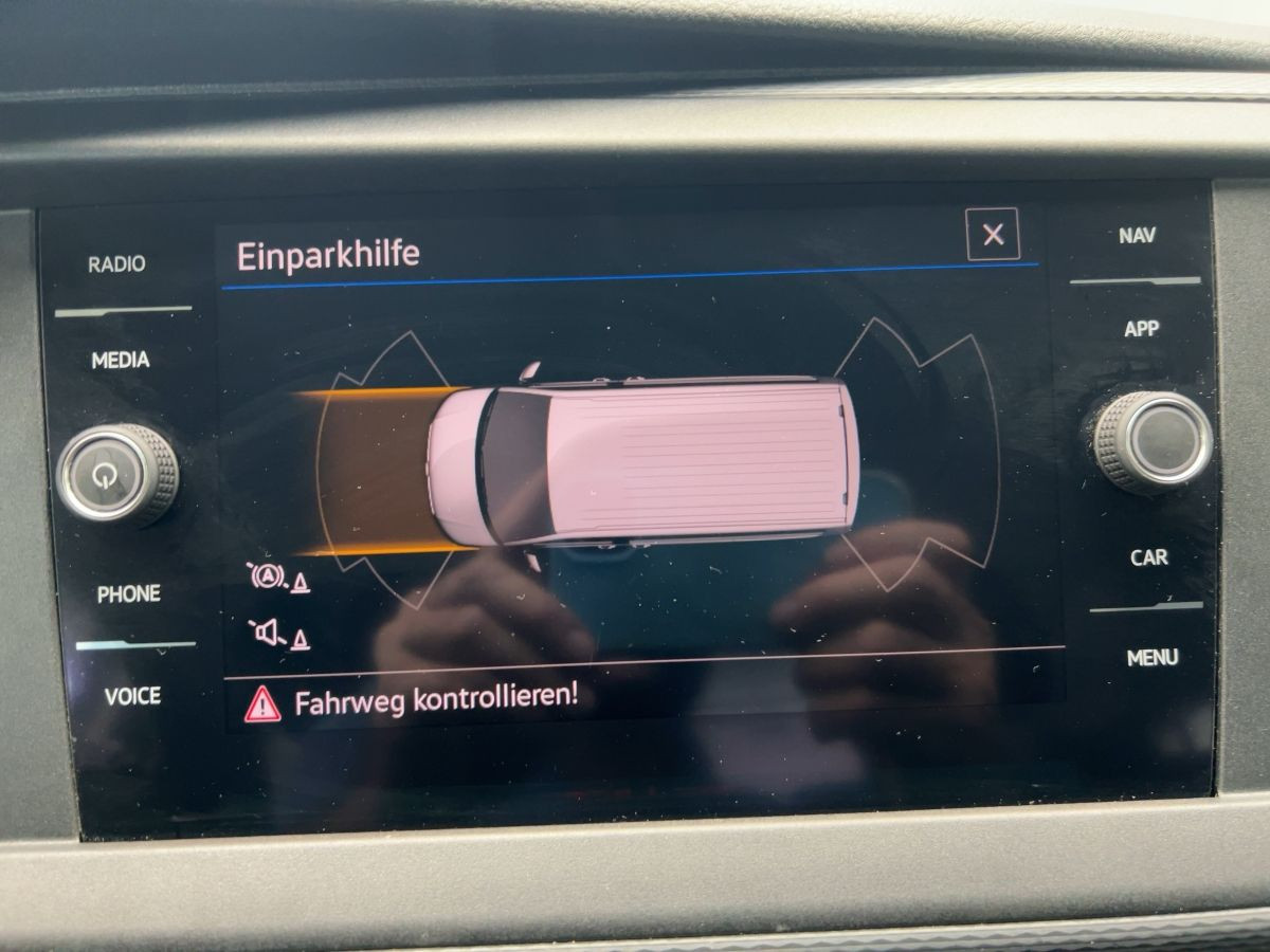 T6.1 Kombi T6.1 2.0 TDI 4M 9-Sitze Navi Parkp. Bluet. Klima Sitzh. DAB+