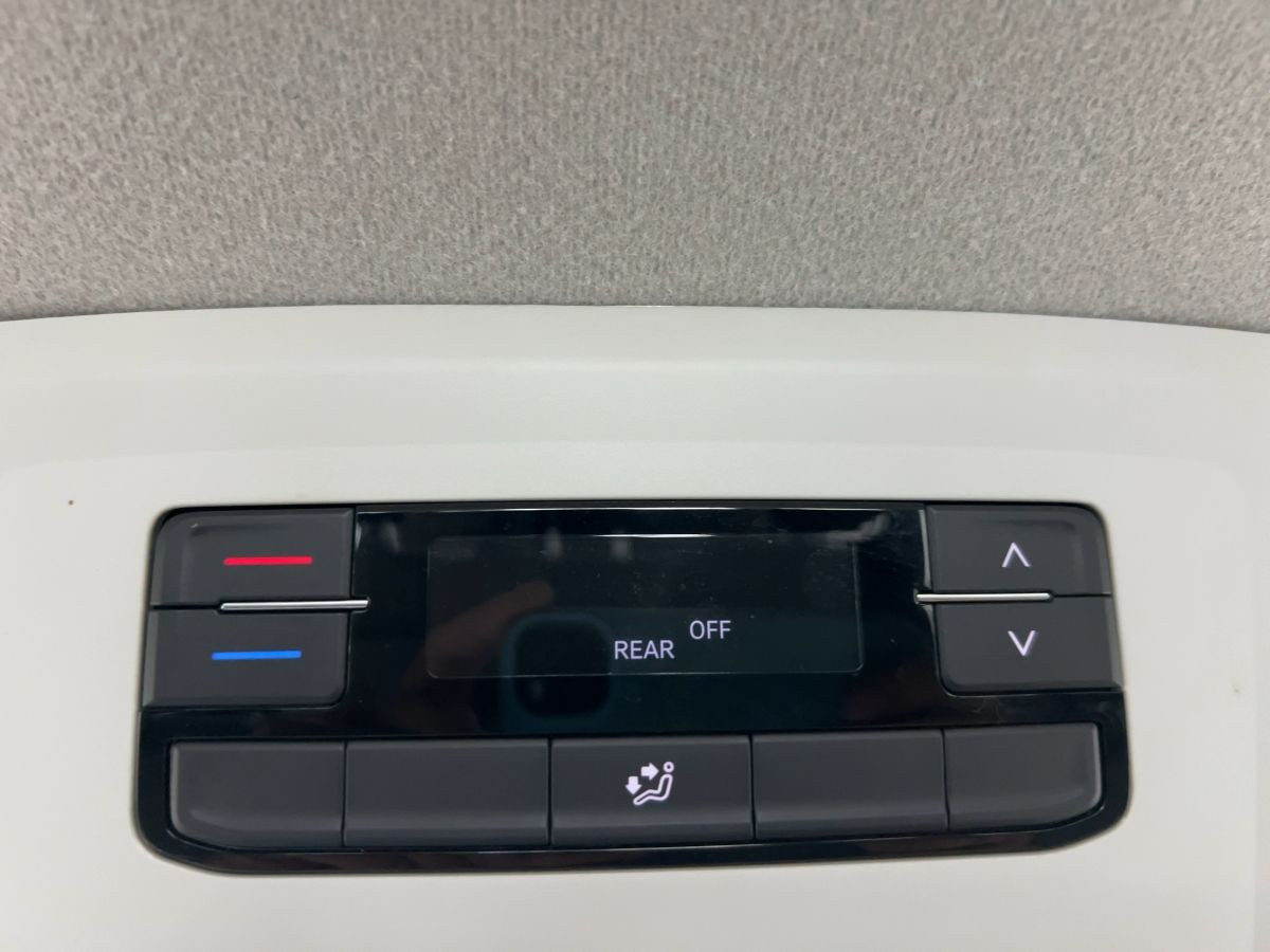 T6.1 Kombi T6.1 2.0 TDI 4M 9-Sitze Navi Parkp. Bluet. Klima Sitzh. DAB+