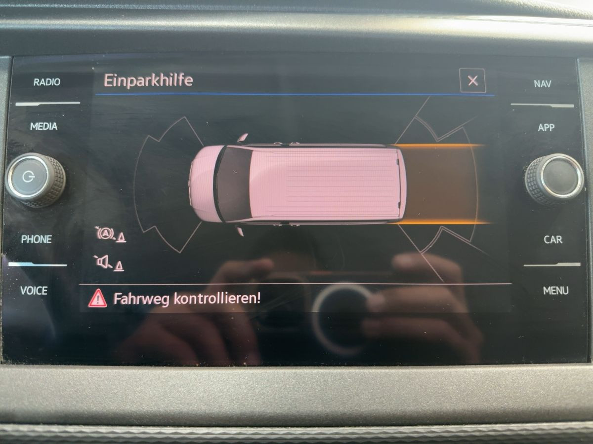 T6.1 Kombi T6.1 2.0 TDI DSG 4M 8-Sitzer ACC Navi LED Parkp. Lane Ass. Klima Sitzh.