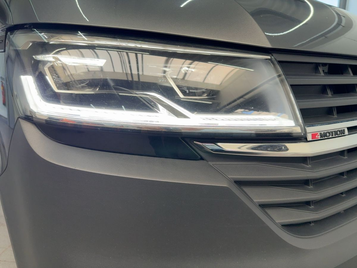 T6.1 Kombi T6.1 2.0 TDI DSG 4M 8-Sitzer ACC Navi LED Parkp. Lane Ass. Klima Sitzh.