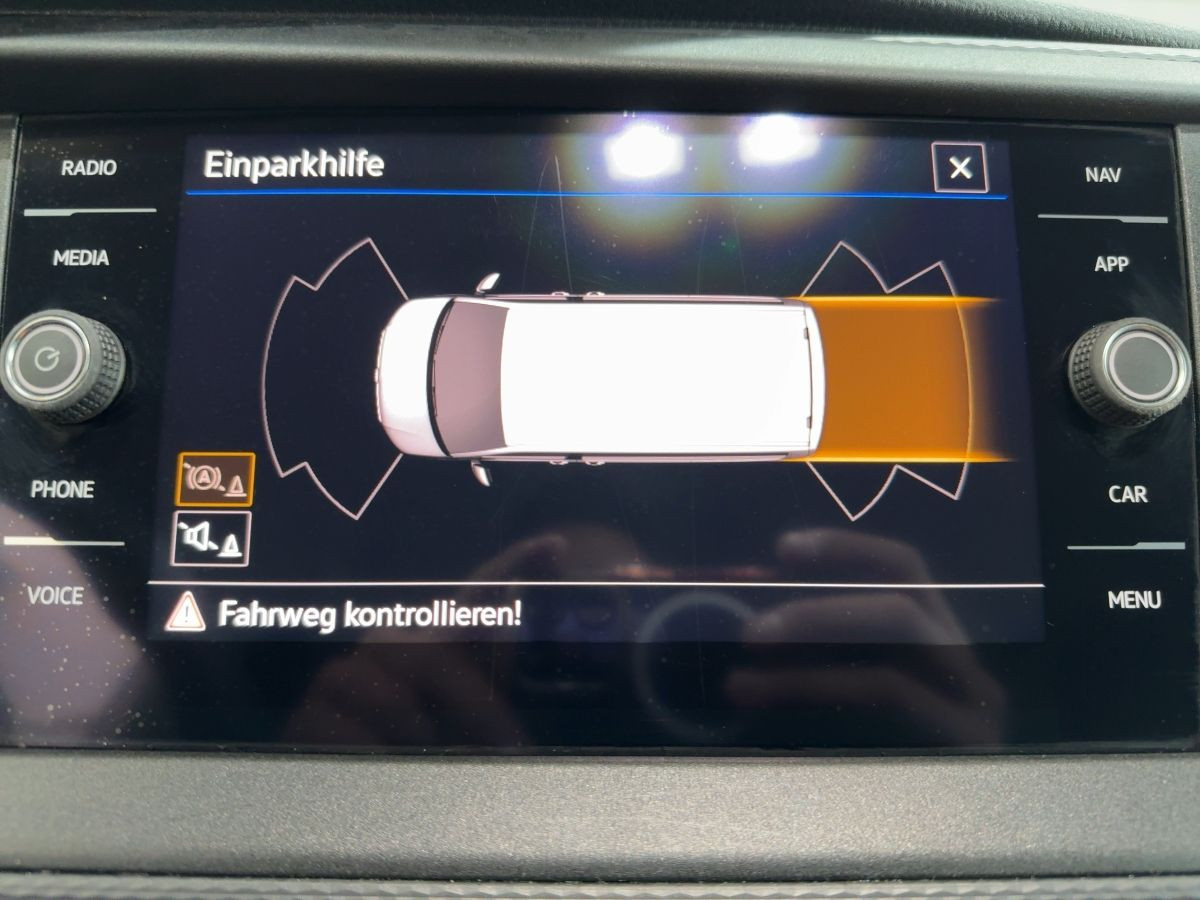 T6.1 Kombi T6.1 2.0 TDI 4M 9-Sitze Navi Parkp. Klima DAB+ Bluet.