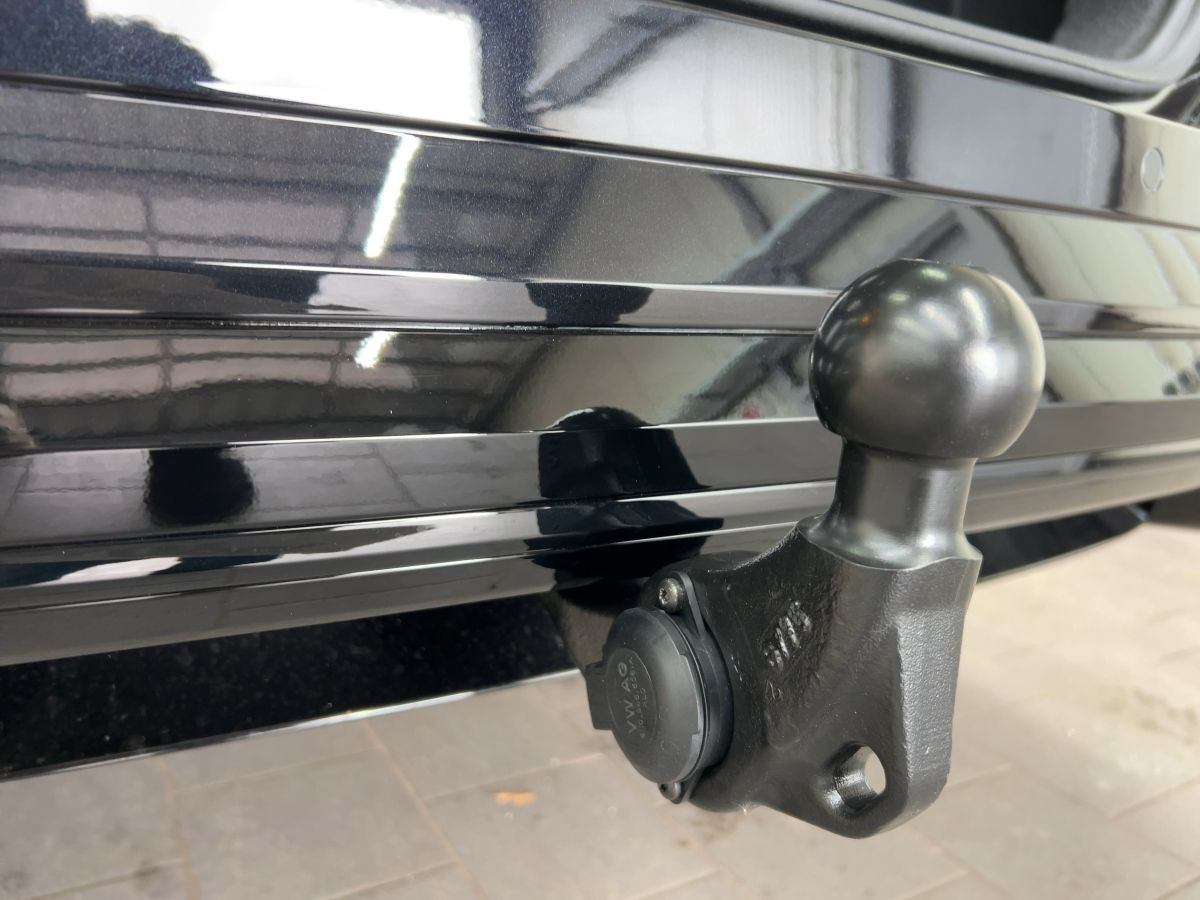 Touran Highline 1,5 l TSI DSG 7-Sitzer*AHK*Navi