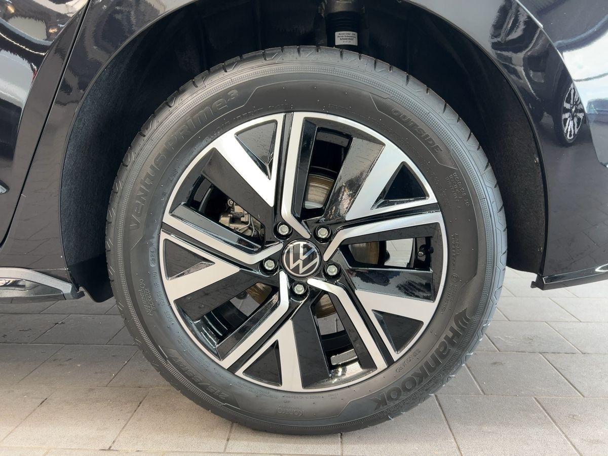Touran Highline 1,5 l TSI DSG 7-Sitzer*AHK*Navi
