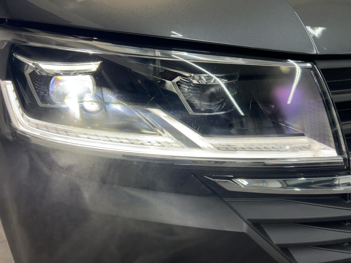 Transporter Kombi T6.1 2.0 TDI 4M LR 8-Sitze ACC LED Navi Kamera Sitzhzg Lane-Ass