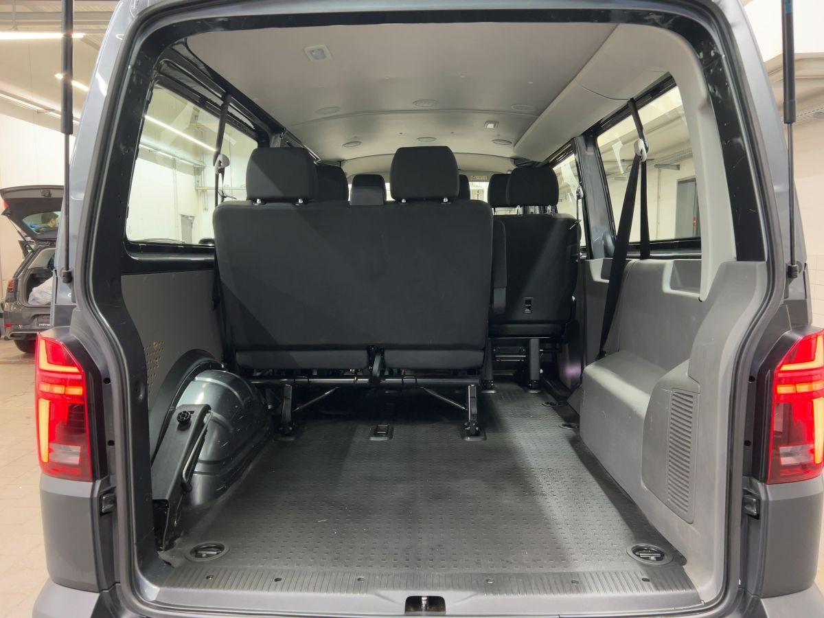 Transporter Kombi T6.1 2.0 TDI DSG 4M LR 8-Sitze ACC LED Navi Kamera Sitzhzg Lane-Ass