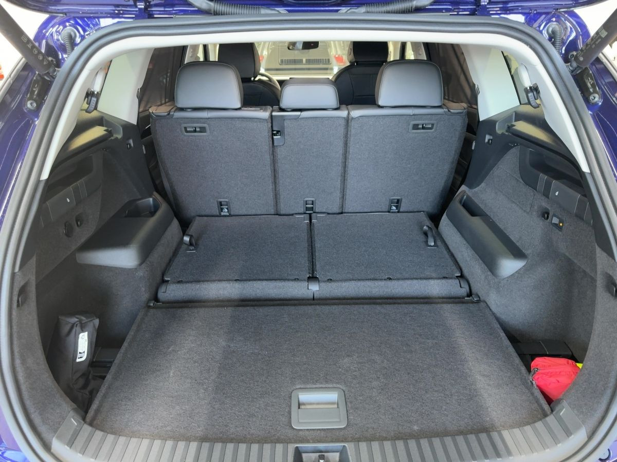 Tayron Elegance 1,5 l eTSI 110 kW DSG AHK*WR