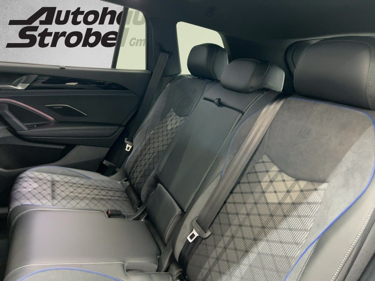 Tayron R-Line 2,0 TDI 142 kW DSG 4M*AHK*Pano*WR