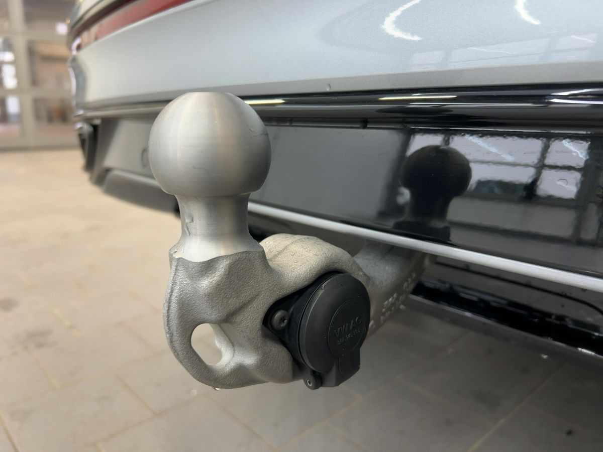 Tiguan Allspace R-Line 2,0 l TSI DSG 4M*AHK*Navi