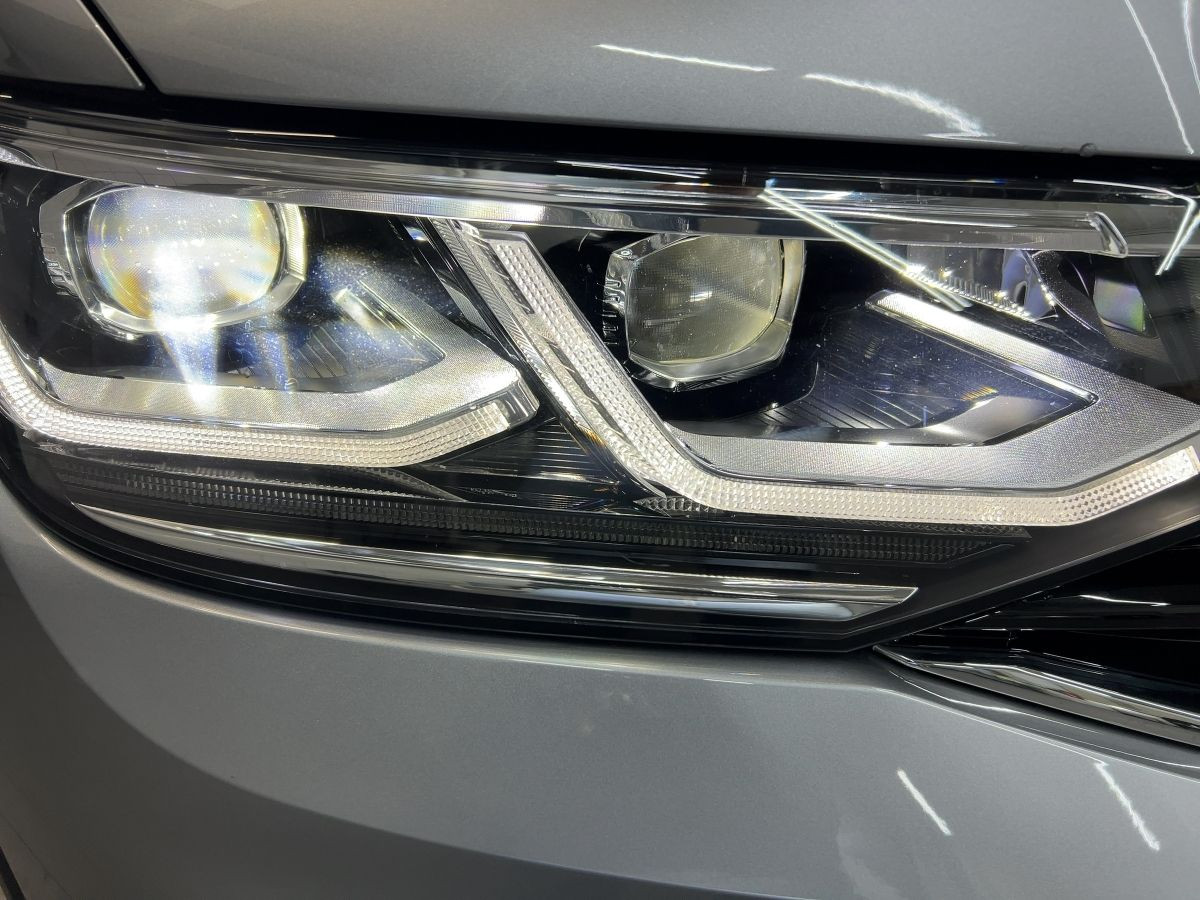 Tiguan Allspace R-Line 2,0 l TSI DSG 4M*AHK*Navi
