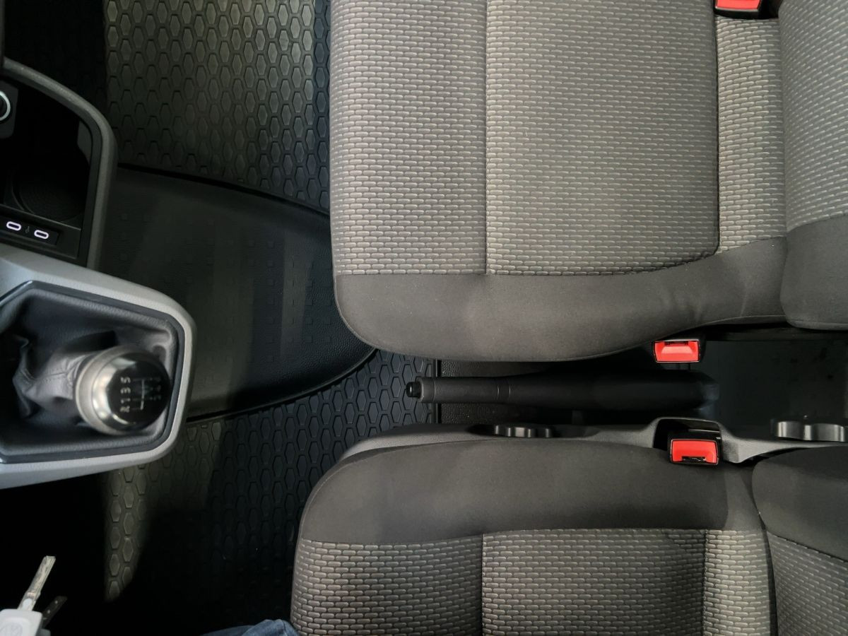 Transporter Kombi T6.1 2.0 TDI 4M LR 8-Sitze ACC LED Navi Kamera Lane-Ass Side-Ass Klima